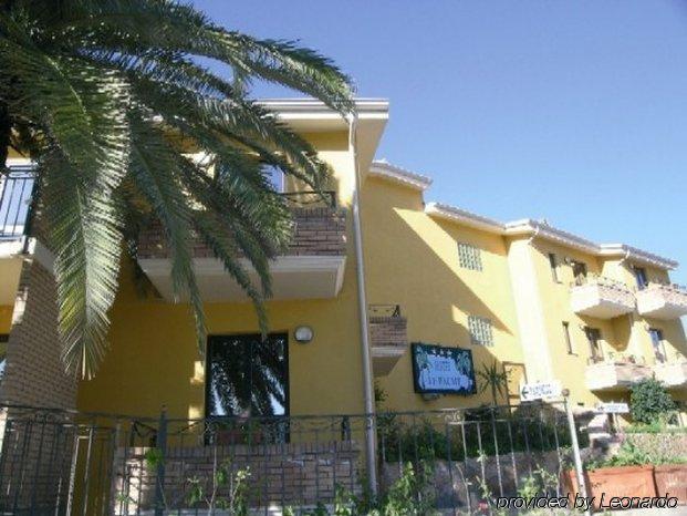 Hotel Le Palme Sant'Anna Arresi Exterior photo